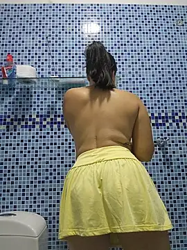 Pretty_Julieta webcam