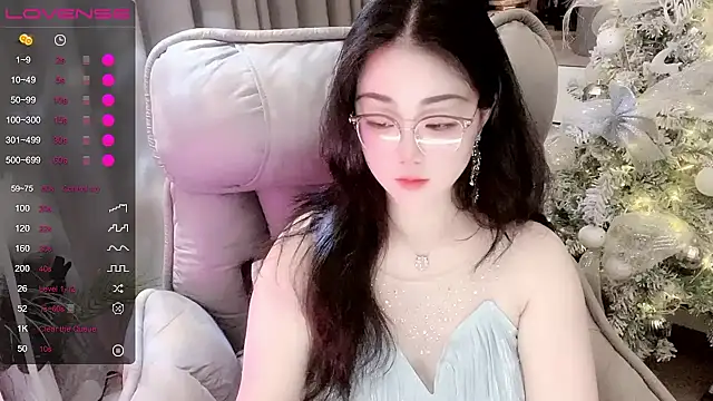 Monica-666888- webcam