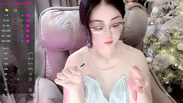 Monica-666888- webcam