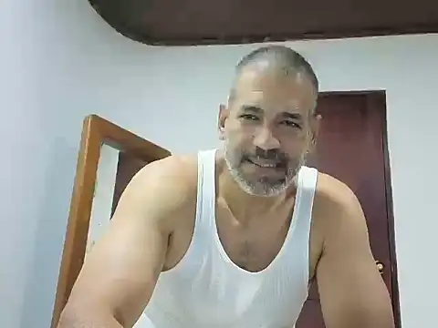 jackbigcock11 webcam