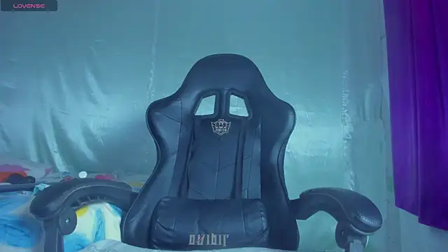 jonson- (F milf) - 2 finger ass