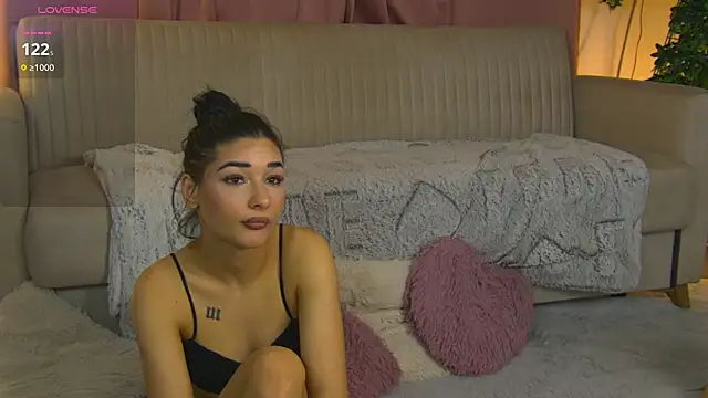 ObsessionDarcieAndAria webcam