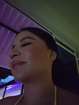 Pretty_Julieta webcam