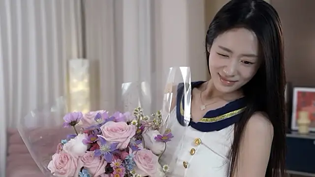 美女Honeypeach-0112在线直播