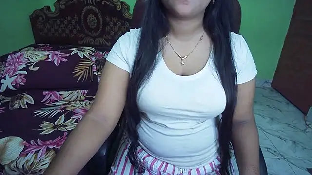 BengaliQueenStar webcam