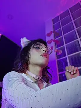 Sweet-SharoKitty webcam