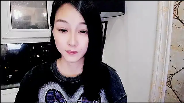 美女NIAN-er在线直播