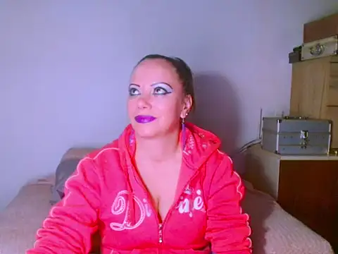 Aliceessencex webcam