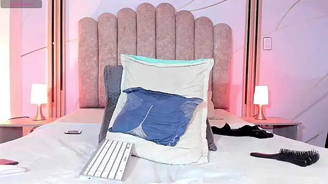 CheryHandsome webcam