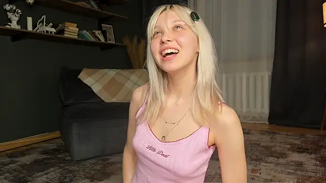 ErinBissonnette webcam