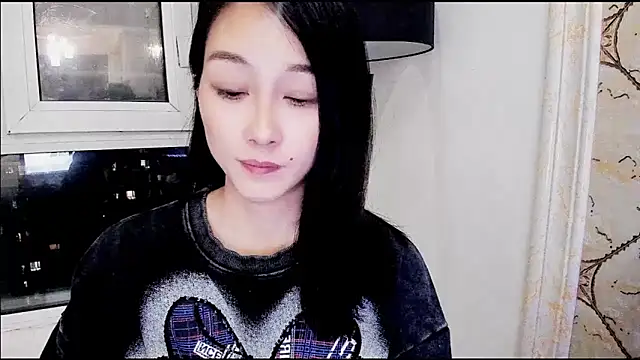 美女NIAN-er在线直播