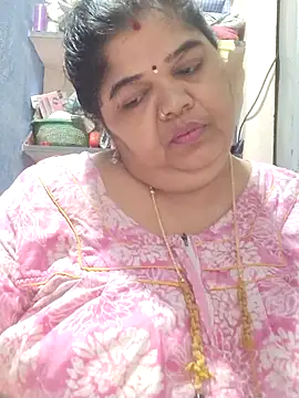 tamilthanushri webcam