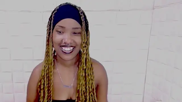 EroticSexyPrada webcam