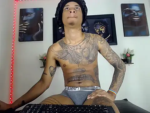 Tatoo_Noah webcam