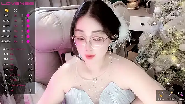 Monica-666888- webcam