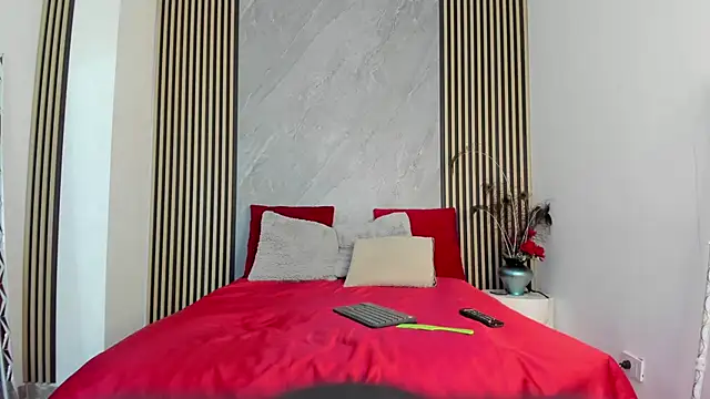 SelenneAndApollo webcam