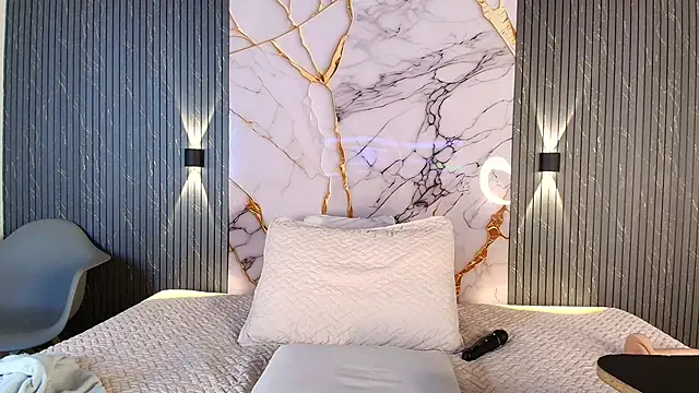 big_tits_in_your_face webcam