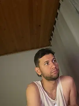 Michaell_Spinelly webcam