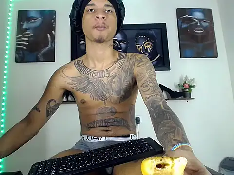 Tatoo_Noah webcam