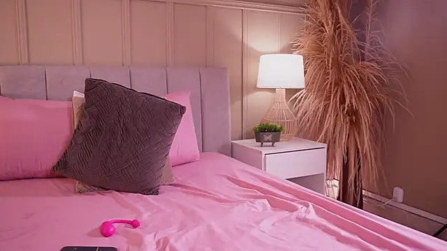 curvyliciousss webcam