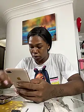 sweetsarabig22cm webcam