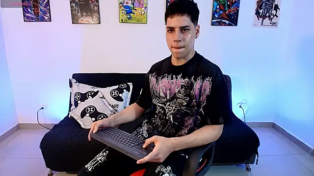 jonathanjoestar_ webcam