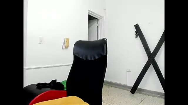 StraightBoy_Nick webcam