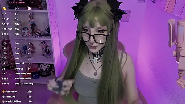 Nana_stolass webcam