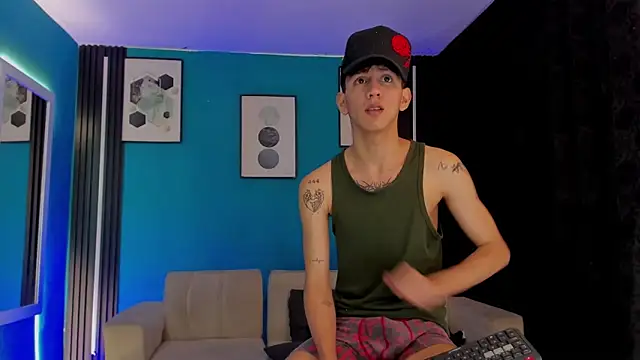 Marcus_and_Tony webcam