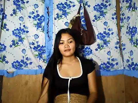 PinaySkinnyJust18 webcam