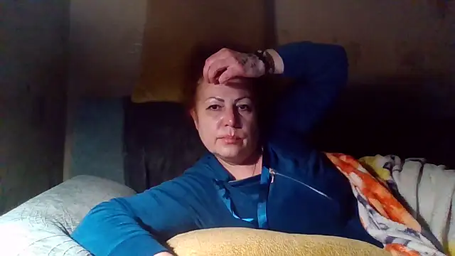 KrystalStyles webcam