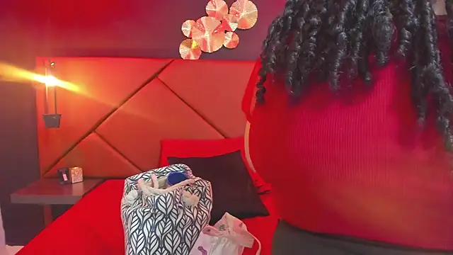 Miley_collinss webcam