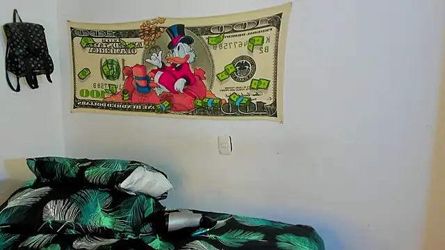 Tiffany_and_Bryan webcam