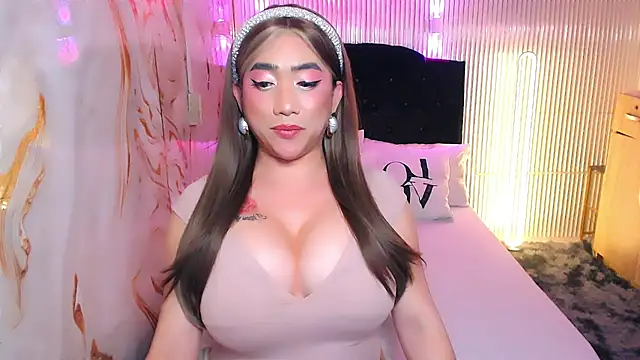 SelfsuckmyBigBanna webcam