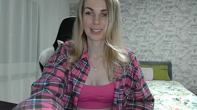 AlissonBia Stripchat cam model