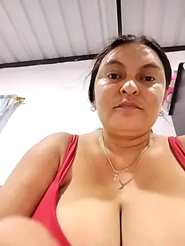 Horny-Mommy-Dirty Stripchat cam model