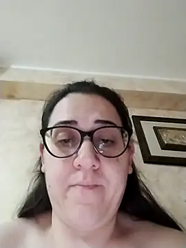 Dolcecurvy Stripchat cam model