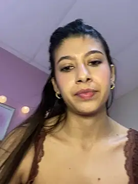 Lenapink19 Stripchat cam model