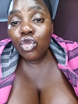 TheSpiceyQueen Stripchat cam model