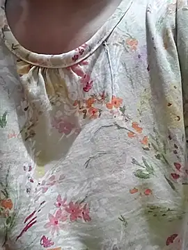 miss-amelia9 (F young) - Hot show with full nude 😍 😋