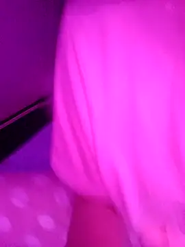 Webcam Model (Hottiesophie)  is live.Free join now!