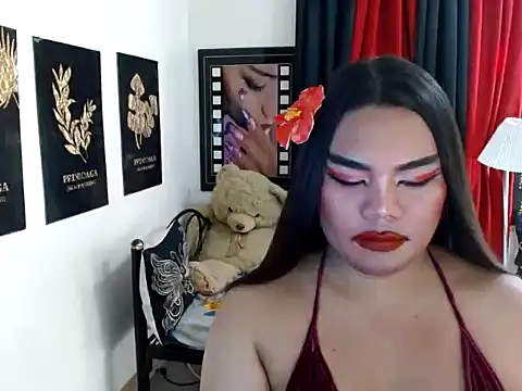 TSbrianaHugeCock webcam