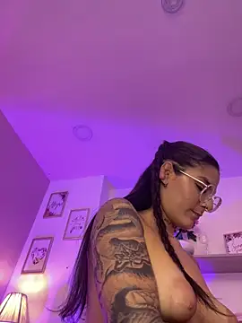 lauraraider (F young) - ASSHOLE TEASNG