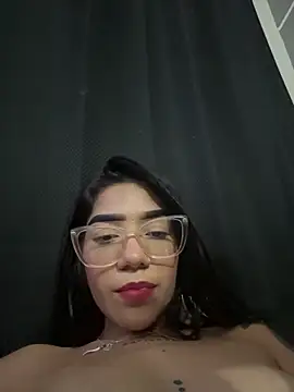ElaRose_12 webcam