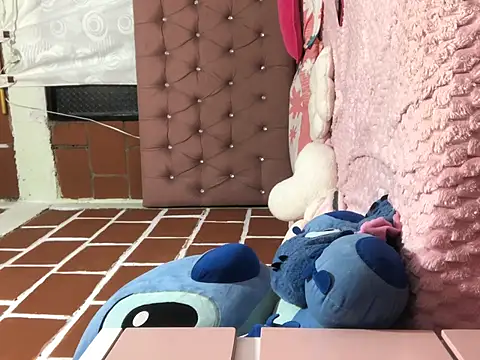 Rachellcooperrr webcam