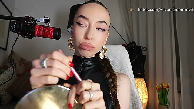 supreme_dominatrix webcam