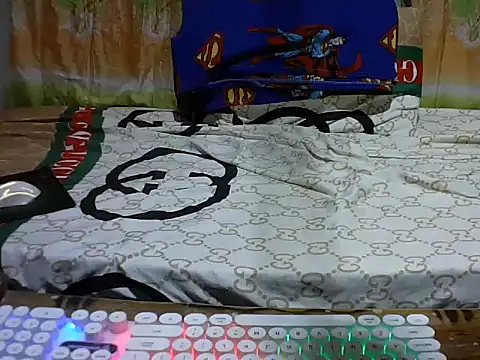 Radiant_smile webcam