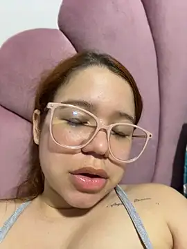 Lucyklein2022 webcam