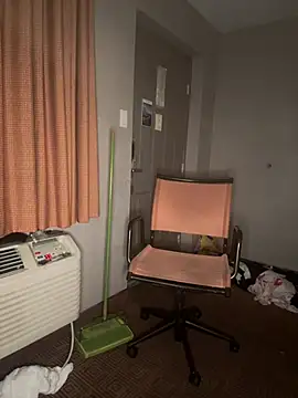 Stressreliever82 webcam