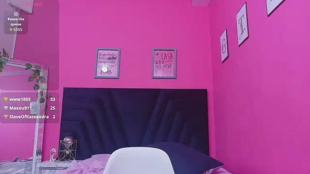 bigcurvymoomy webcam